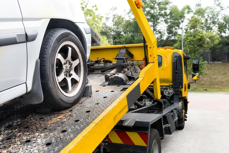 Roadside assistance truck in Dubai